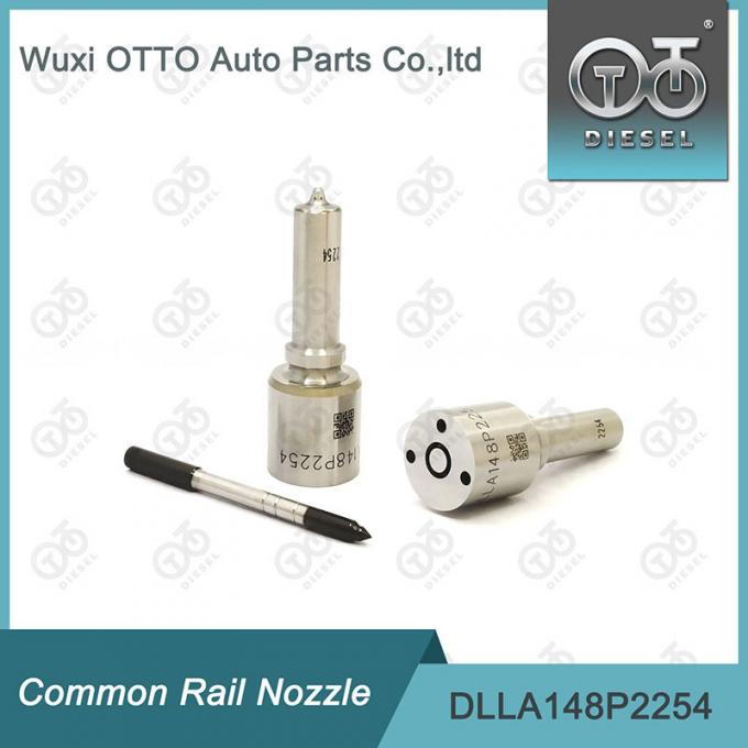 DLLA148P2254 Common Rail Распылитель close-up view